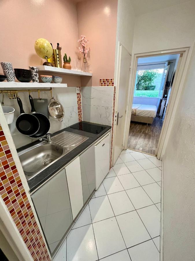 Studio Situe A 5 Min Du Chateau De Versailles Et Stationnement Gratuit מראה חיצוני תמונה